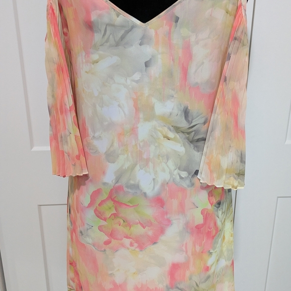 White House Black Market Floral Off-Shoulder Dress, Size 10. Like New! - Picture 9 of 10